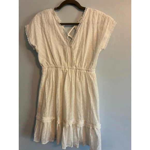 0207 NWT Size Medium Eyelet and lace baby doll swing dress. - Picture 7 of 11